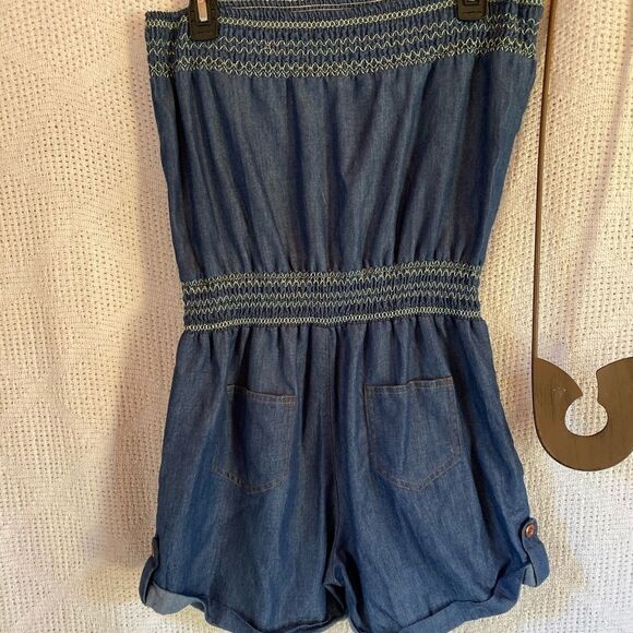 Lime Chili Strapless Shorts Romper‎ - Picture 8 of 9